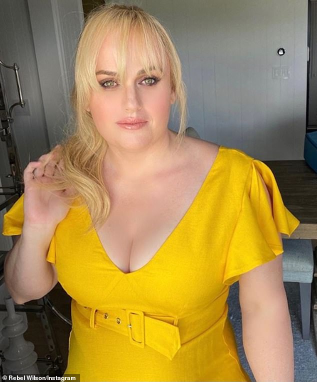 Rebel Wilson Flaunts 18kg Weight Loss In Plunging Yellow Dress As She Shares Instagram Snaps From La Showbiz Readsector